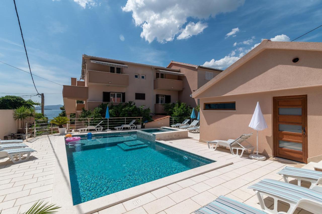 Apartments Villa Magdalena Τρογκίρ Εξωτερικό φωτογραφία