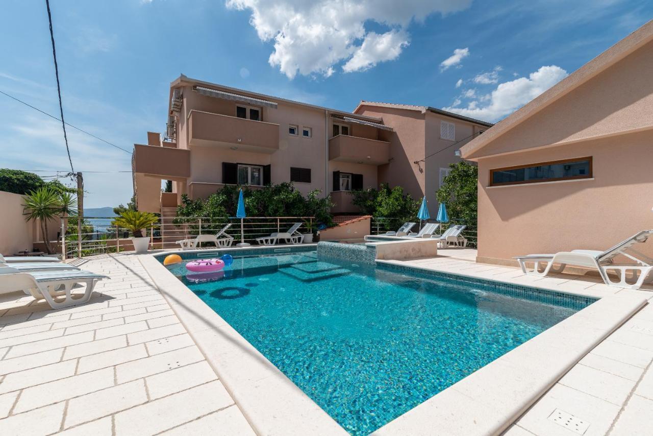 Apartments Villa Magdalena Τρογκίρ Εξωτερικό φωτογραφία